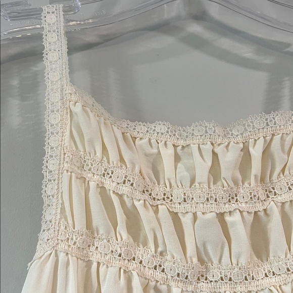 Vintage Cream Chemise - Picture 5 of 8